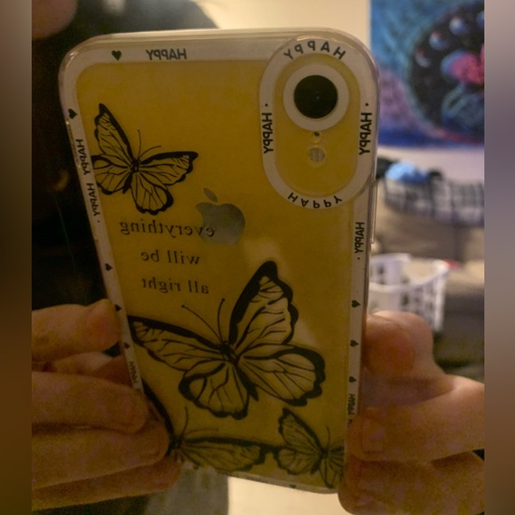 Yellow iPhone XR - Picture 2 of 3